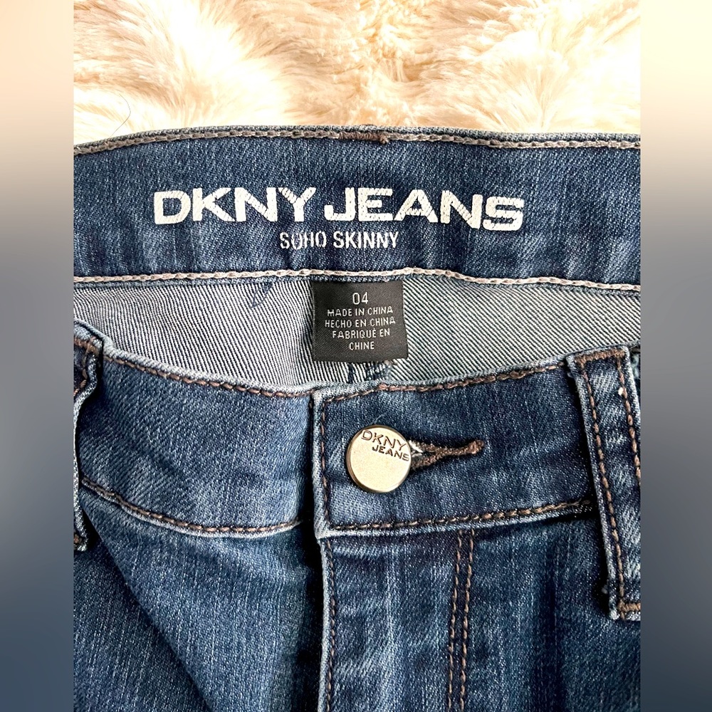 DKNY SOHO Skinny Designer Jeans Size 4